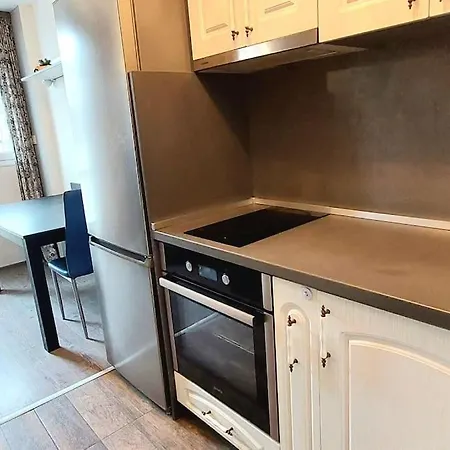 Фулмакс Център 3-Стаен Apartment *